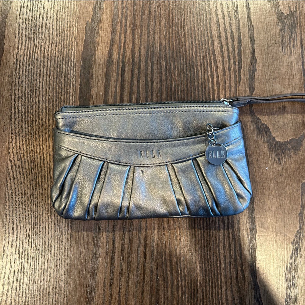 Elle Black Wristlet Clutch